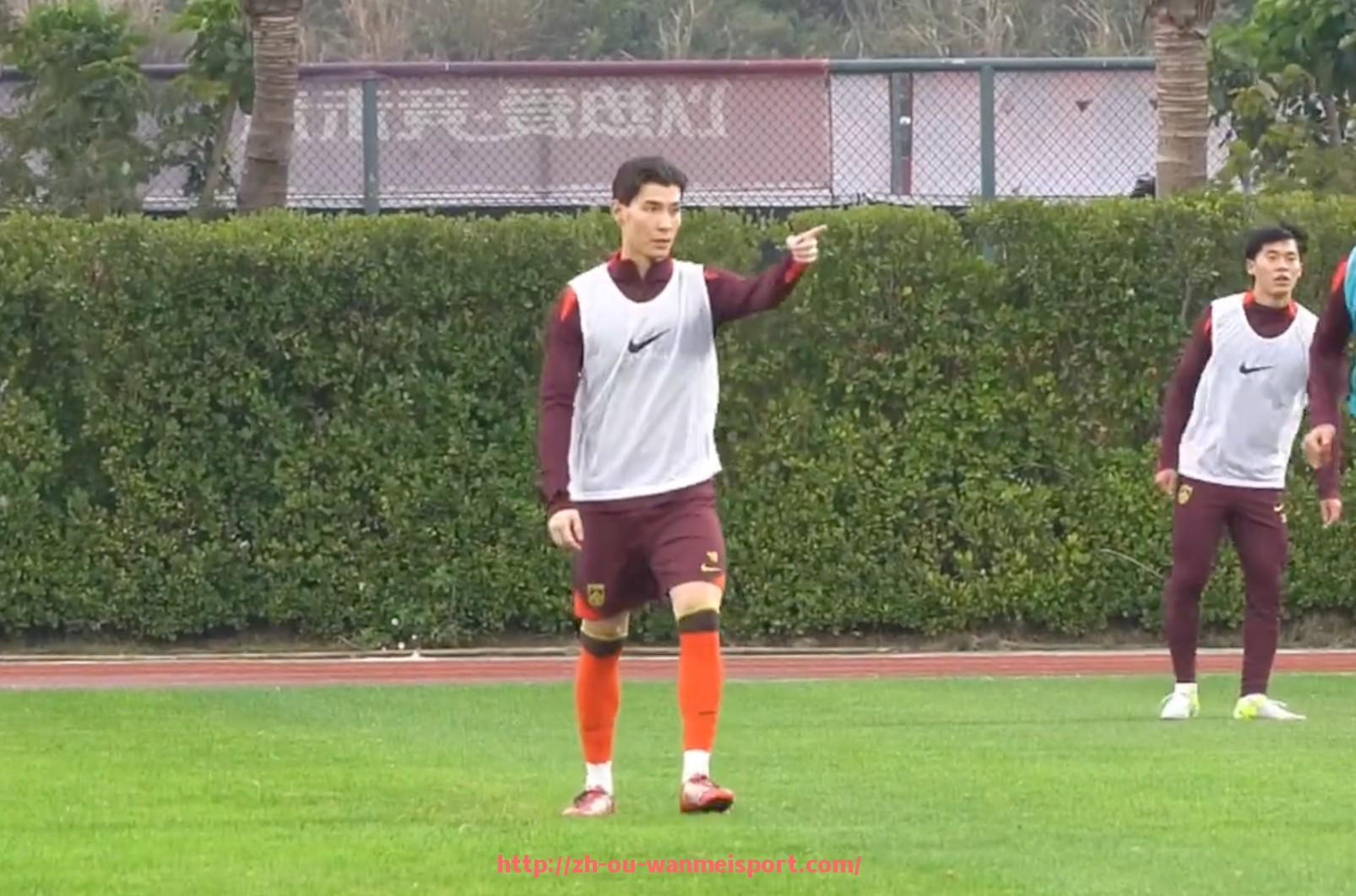 完美体育app-2024年中超赛程调整及球队适应策略解析